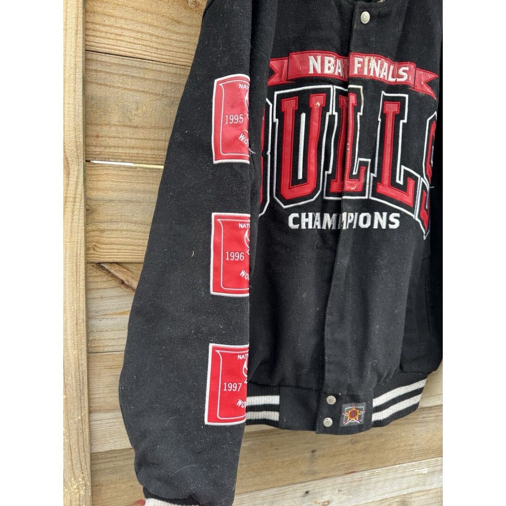 Vintage Rare Chicago Bulls NBA Championships Jacket Large Reversible *READ DES** - Picture 8 of 16